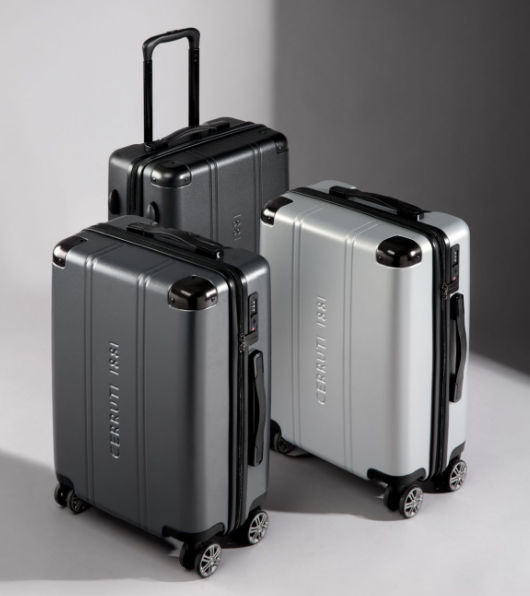 Walizki podróżne Cerruti 1881 z kolekcji eleganckich akcesoriów biznesowych